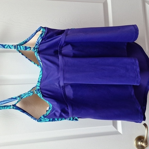 Q women's Swimsuits For All built in bra swimsuit top 42DD - Picture 2 of 5